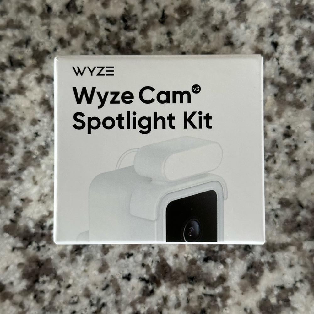 Wyze Cam v3 Spotlight Kit